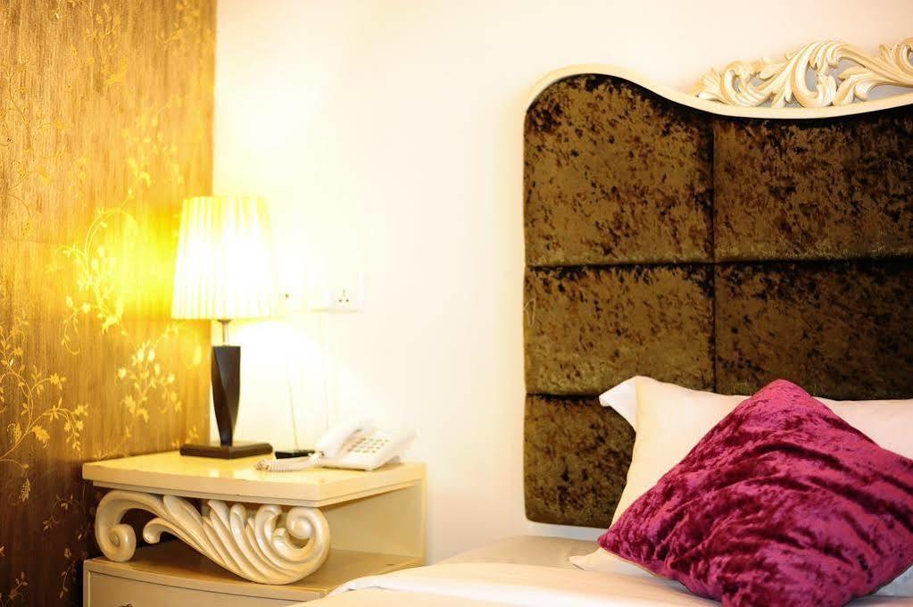 Zen Rooms Jinshan Hotel Singapura Luaran gambar